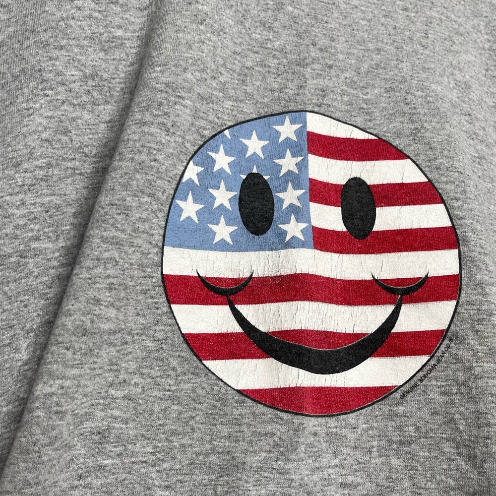 Vintage 90s USA American Flag Smiley Face Boxy Fit Graphic Cropped Cut Off Tee B - Picture 2 of 9